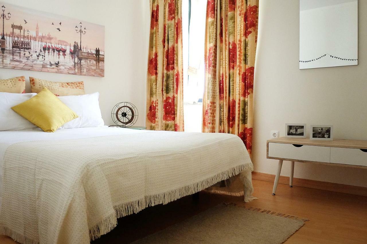 Family House Hostel Aveiro Luaran gambar